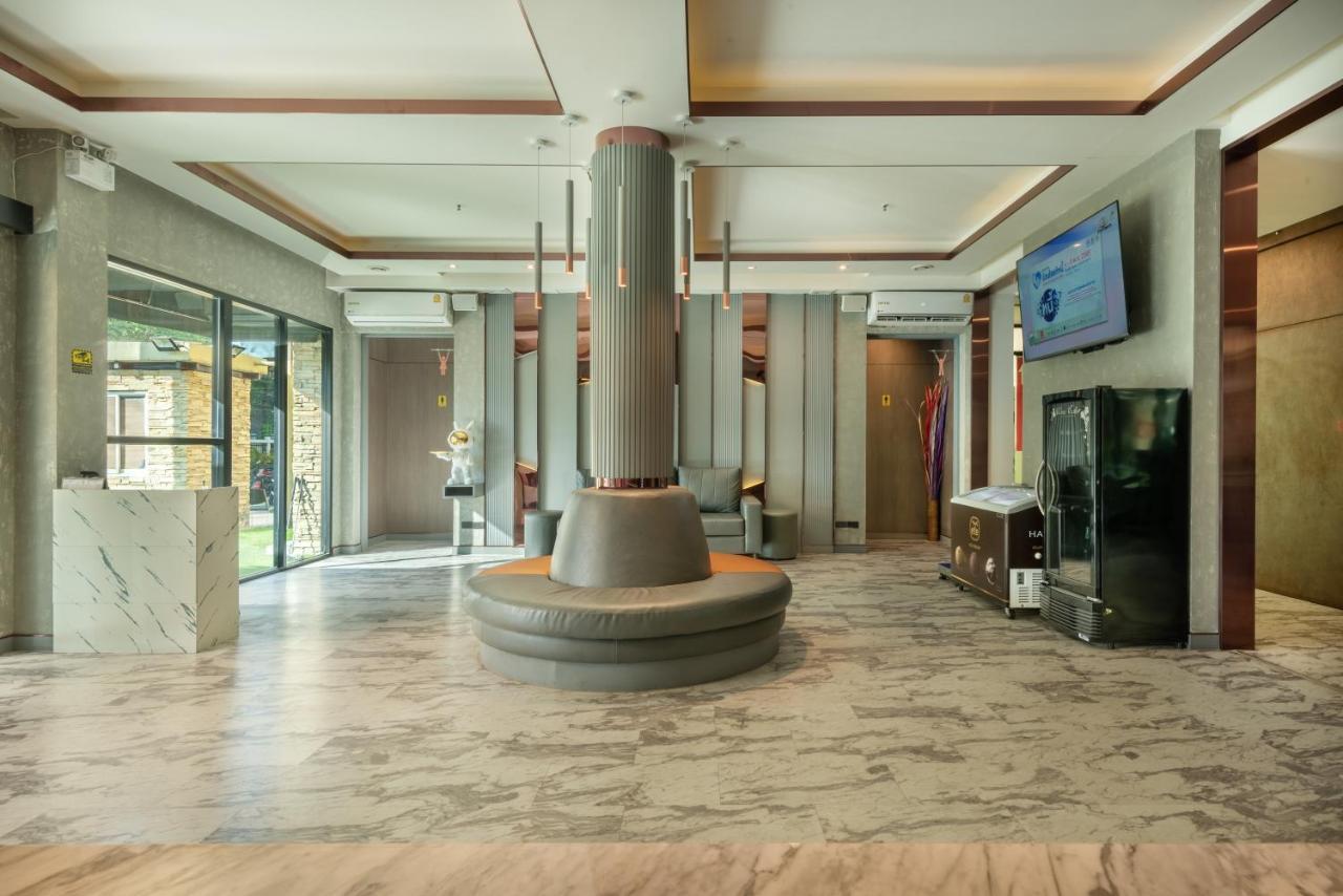 Qiu Hotel Sukhumvit Sha Plus Bangkok Exterior foto