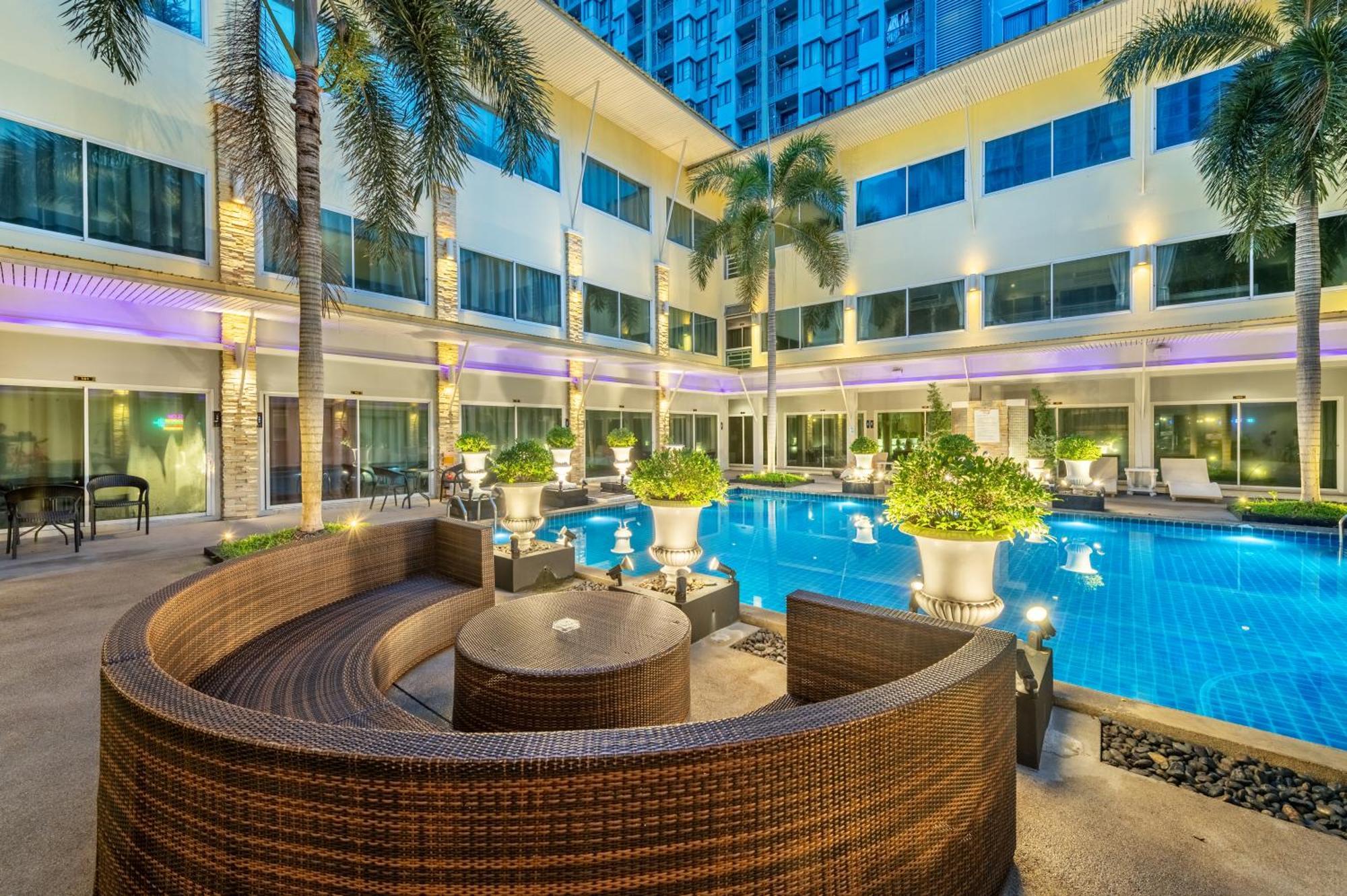 Qiu Hotel Sukhumvit Sha Plus Bangkok Exterior foto